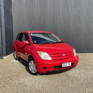 2004 Toyota IST