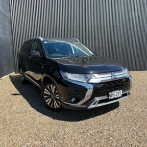 2021 Mitsubishi Outlander Ls