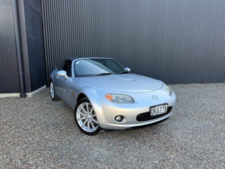 2006 Mazda MX-5 Roadster