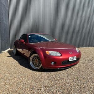 2005 Mazda MX-5 Roadster